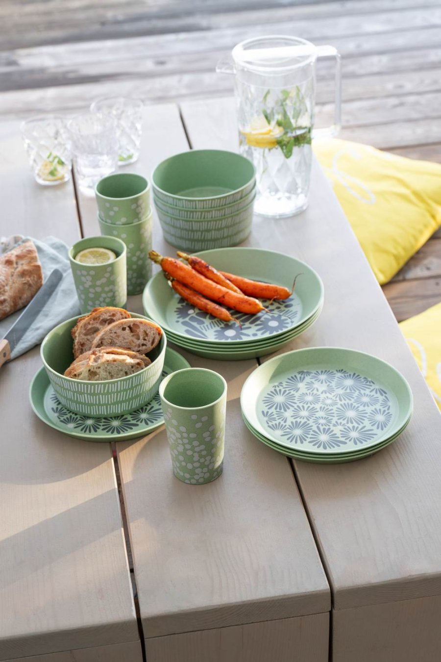 Koziol BLOMSTER Tiefer Teller 24 cm, Nature Leaf Green