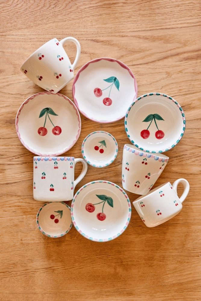 RICE Hand-Painted Becher 42 cl, Cream Cherries