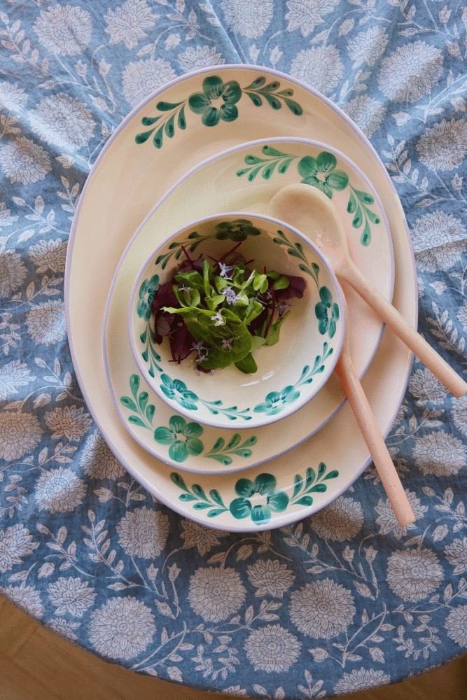 RICE Hand-Painted Servierplatte 26x35 cm, Green Flower Vine